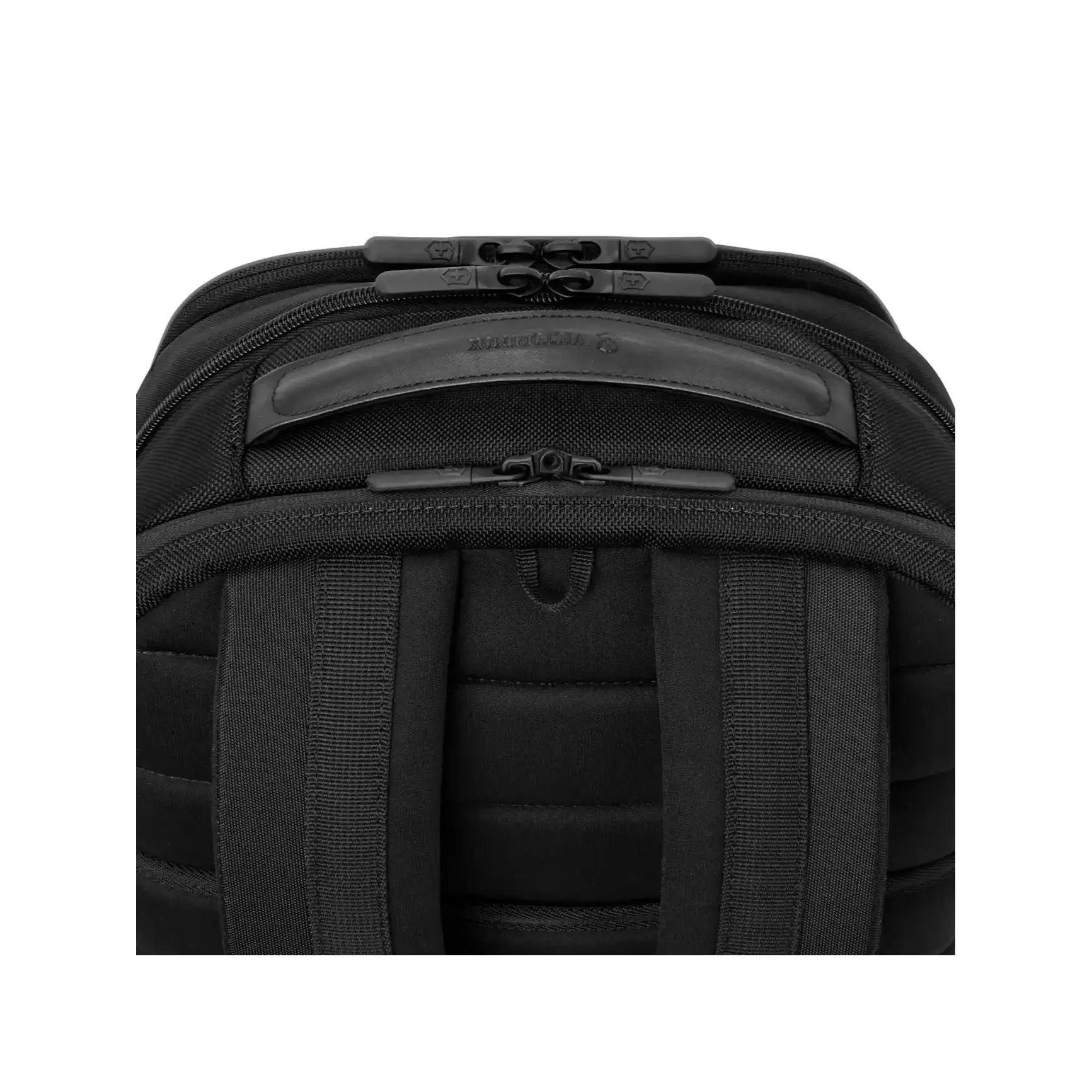 Victorinox Altmont Backpack image 2